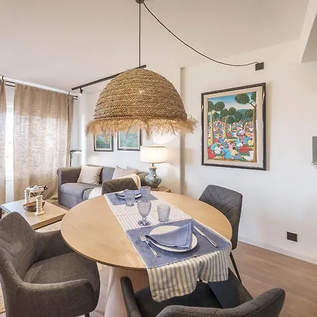 Apartment The Miks Sur 4 *