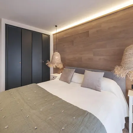 Apartment The Miks Sur 4 *
