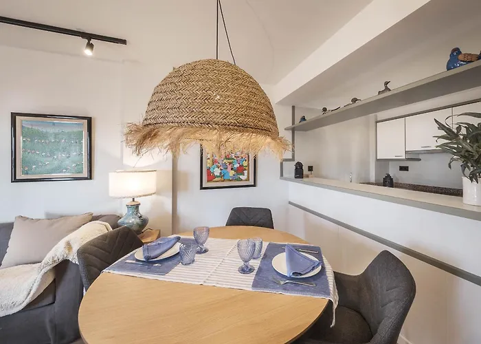 Apartment The Miks Sur 4