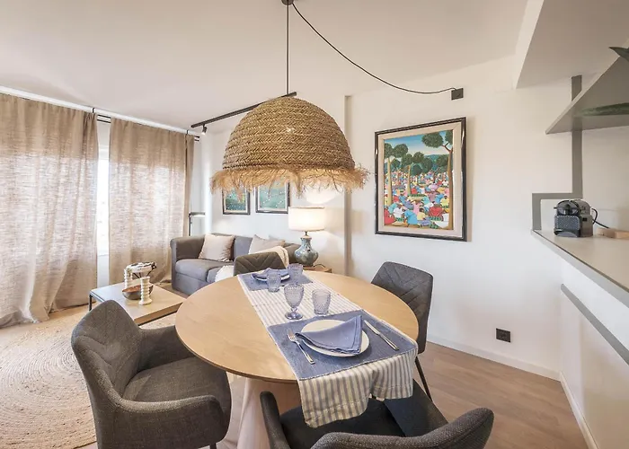 Apartment The Miks Sur 4 *